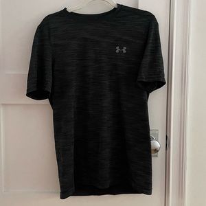 Under Armour short sleeve top